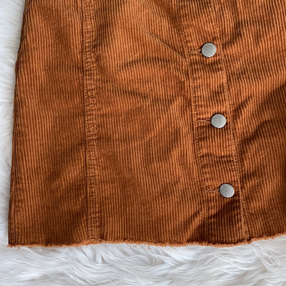 Skirt - Picture 4 of 4